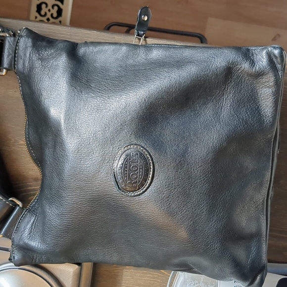 Vintage 90s Roots Venetian Village Prince Tribe Pebbled Leather Crossbody Black - Picture 5 of 16